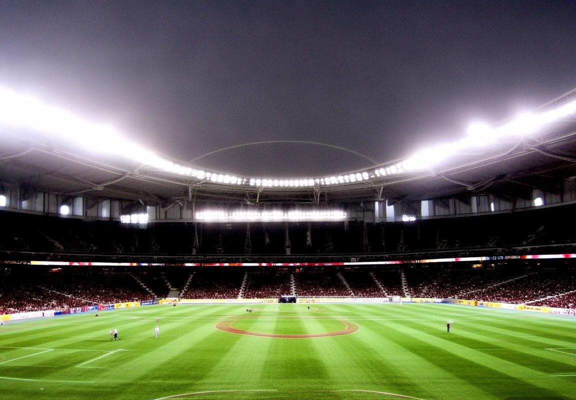 曼联1-0埃弗顿：布鲁诺·费尔南德斯老特拉福德掌控节奏，红魔英超小胜取三分